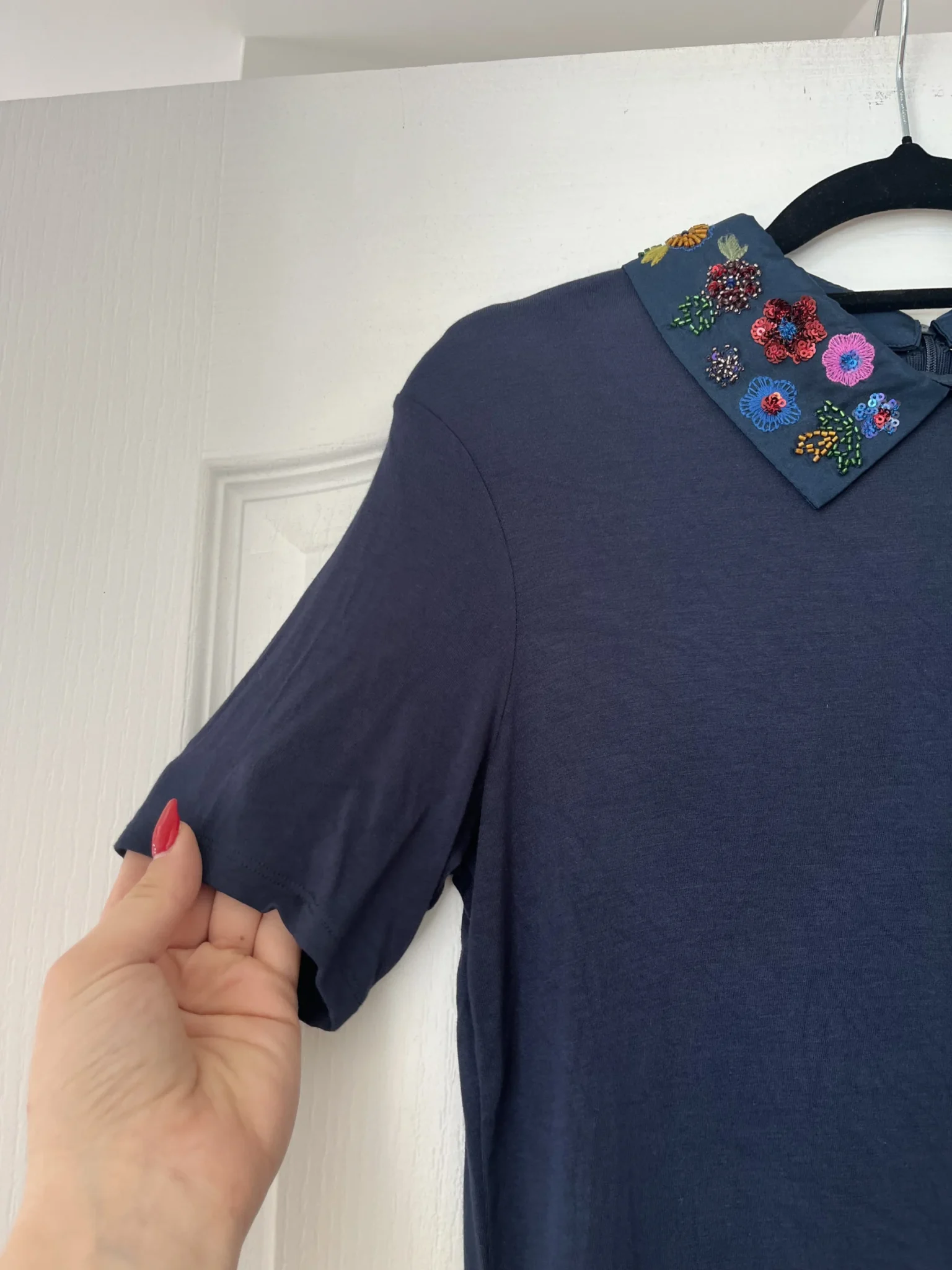 Image for Blouse Max Mara Week-end bleu marine avec col broderie perles