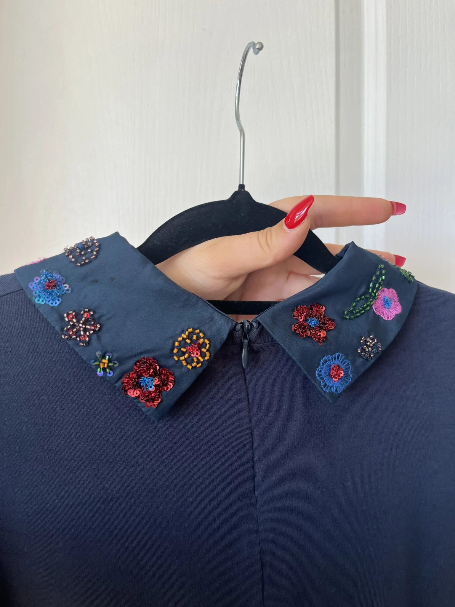 Image for Blouse Max Mara Week-end bleu marine avec col broderie perles