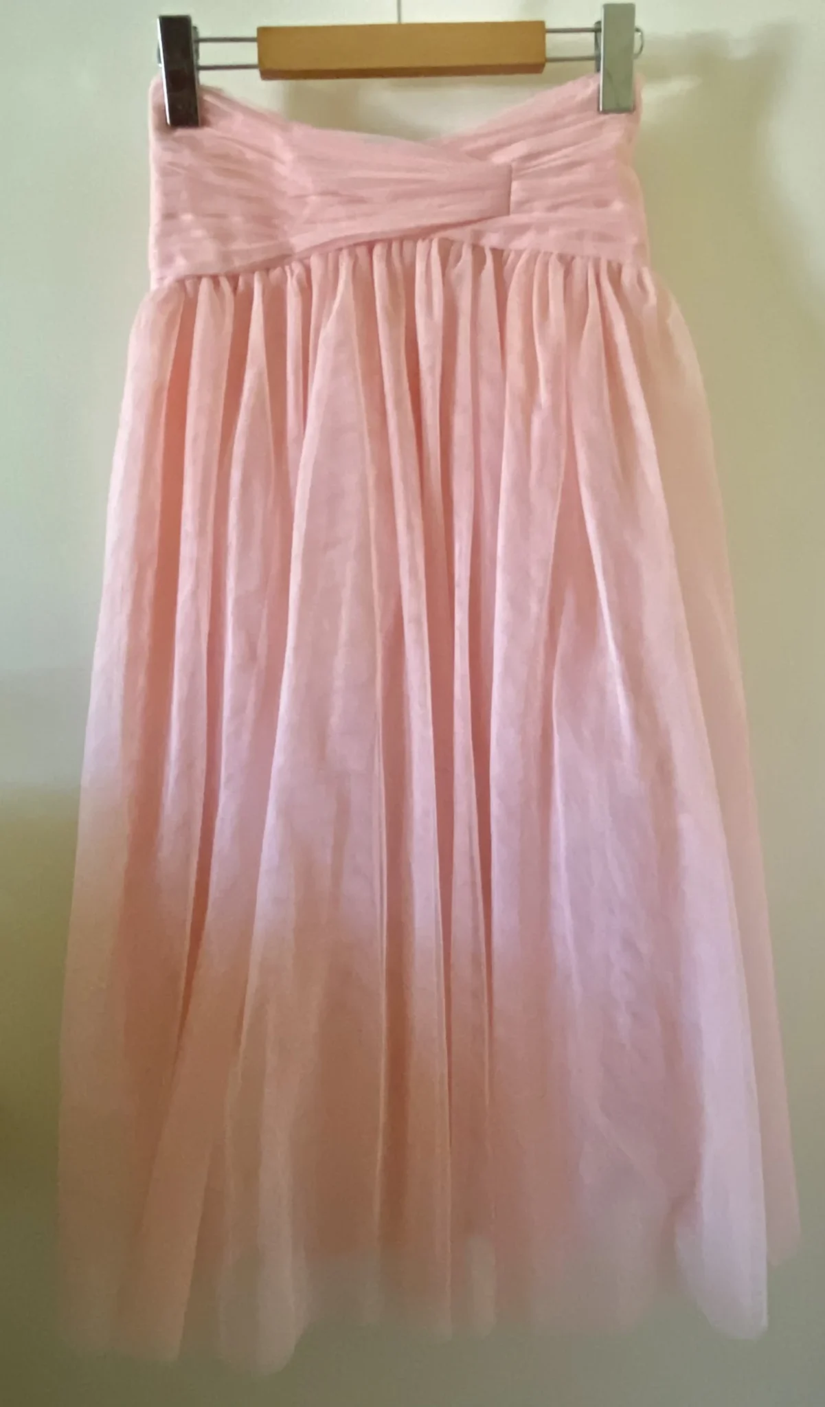 Featured image for Jupe longue en tulle rose Little Mistress