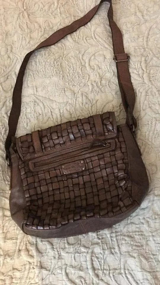 Image for Sac bandoulière the trend cuir tressé marron