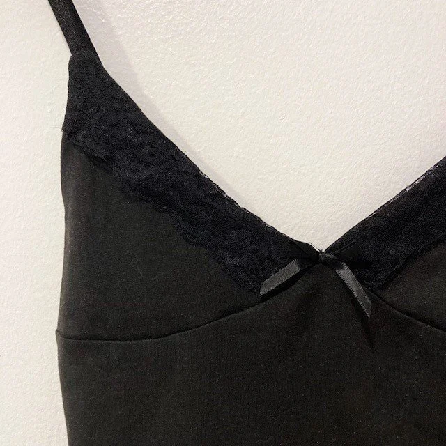 Image for Black Crop Top Cami with Bow & Lace Trim - Haut Camisole Noire à Dentelle