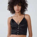Featured thumbnail for Haut Camisole Noire Satinée Zara Black Satin Cami Crop Top