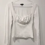 Thumbnail for Haut Chandail Blanc à Manches Longues Dynamite White Long Sleeve Ruched Tee Top