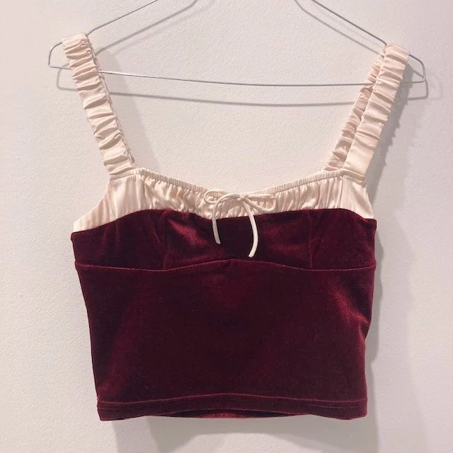 Image for Haut Camisole Rouge Velours Crème Satiné Princess Polly Emah Cream Satin & Red Velvet Crop Top Cami