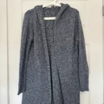 Featured thumbnail for Long cardigan à capuchon Twik