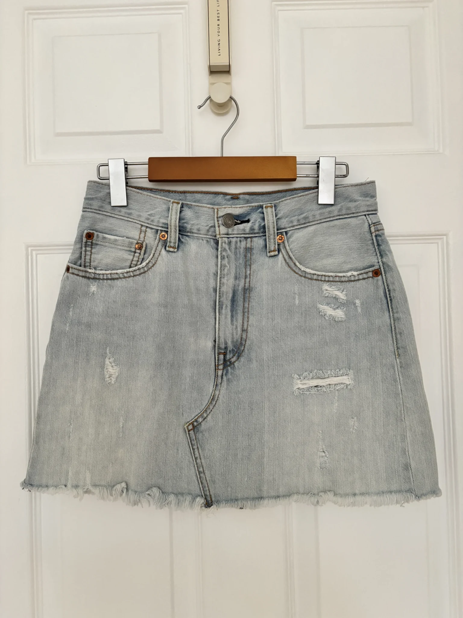 Featured image for Jupe en jeans bleu clair Levi's taille 26