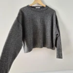 Featured thumbnail for Sweat col rond légèrement court