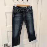 Featured thumbnail for Miss Me/Capris Jeans Sz 28