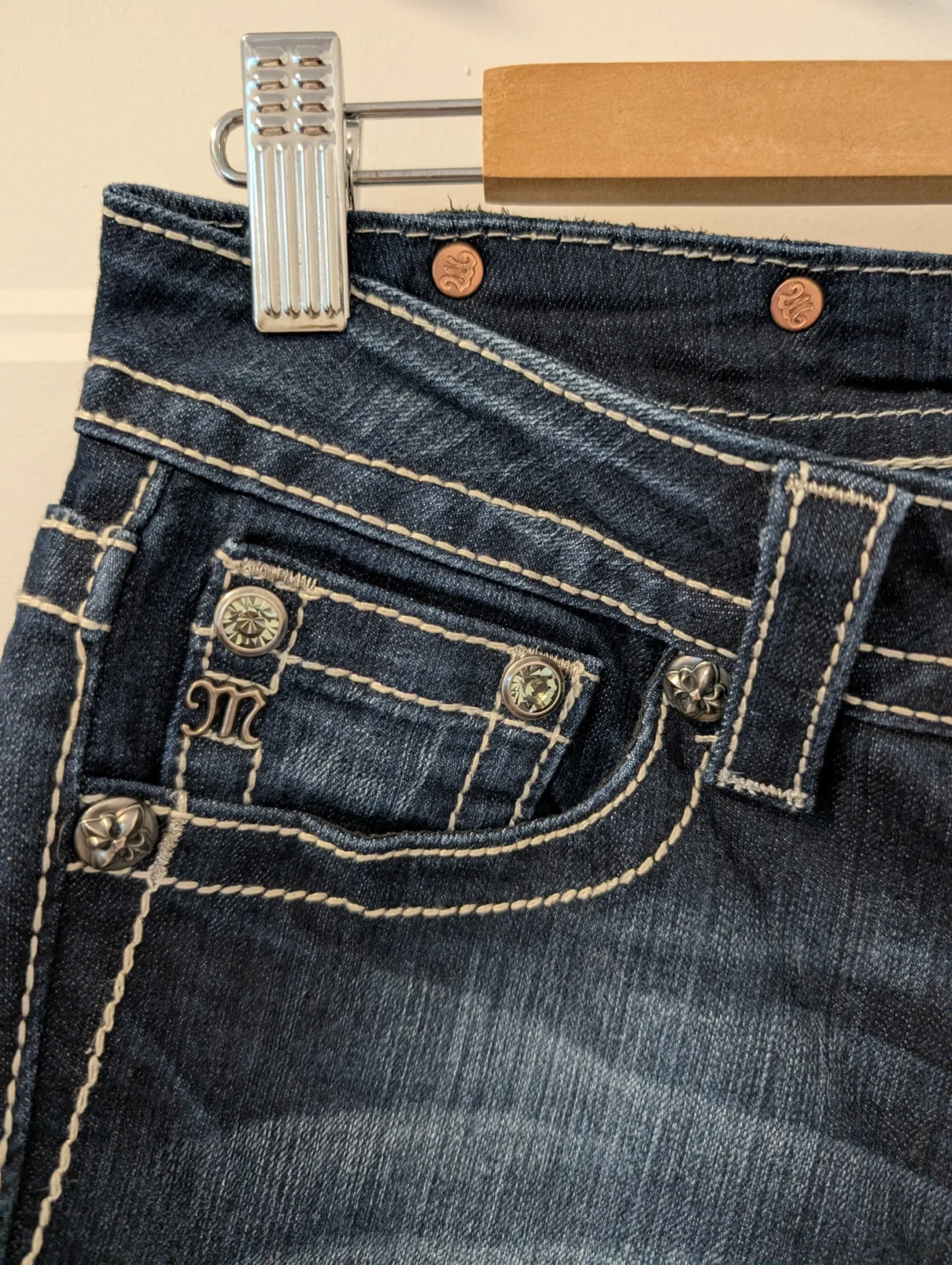 Image for Miss Me/Capris Jeans Sz 28