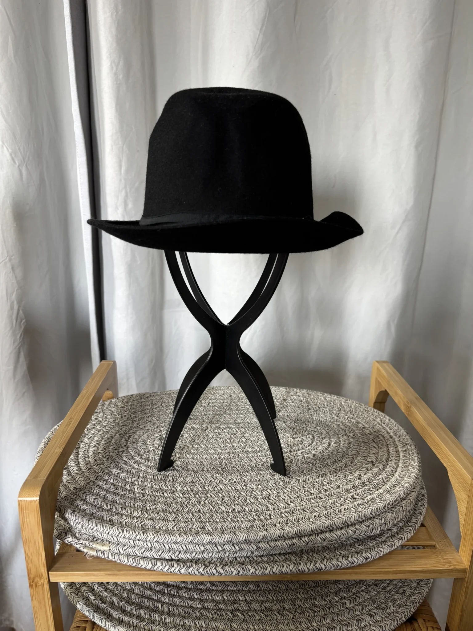 Featured image for Titre : Chapeau Feutre Noir Vintage Gordon Supercraft - Taille M (57)
