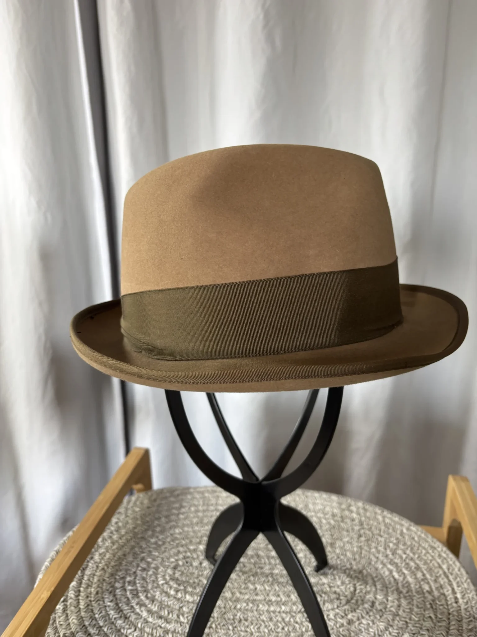 Image for Authentique Chapeau Fedora Vintage BILTMORE – Fabriqué au Canada – Taille 6 ¾ (54 cm)