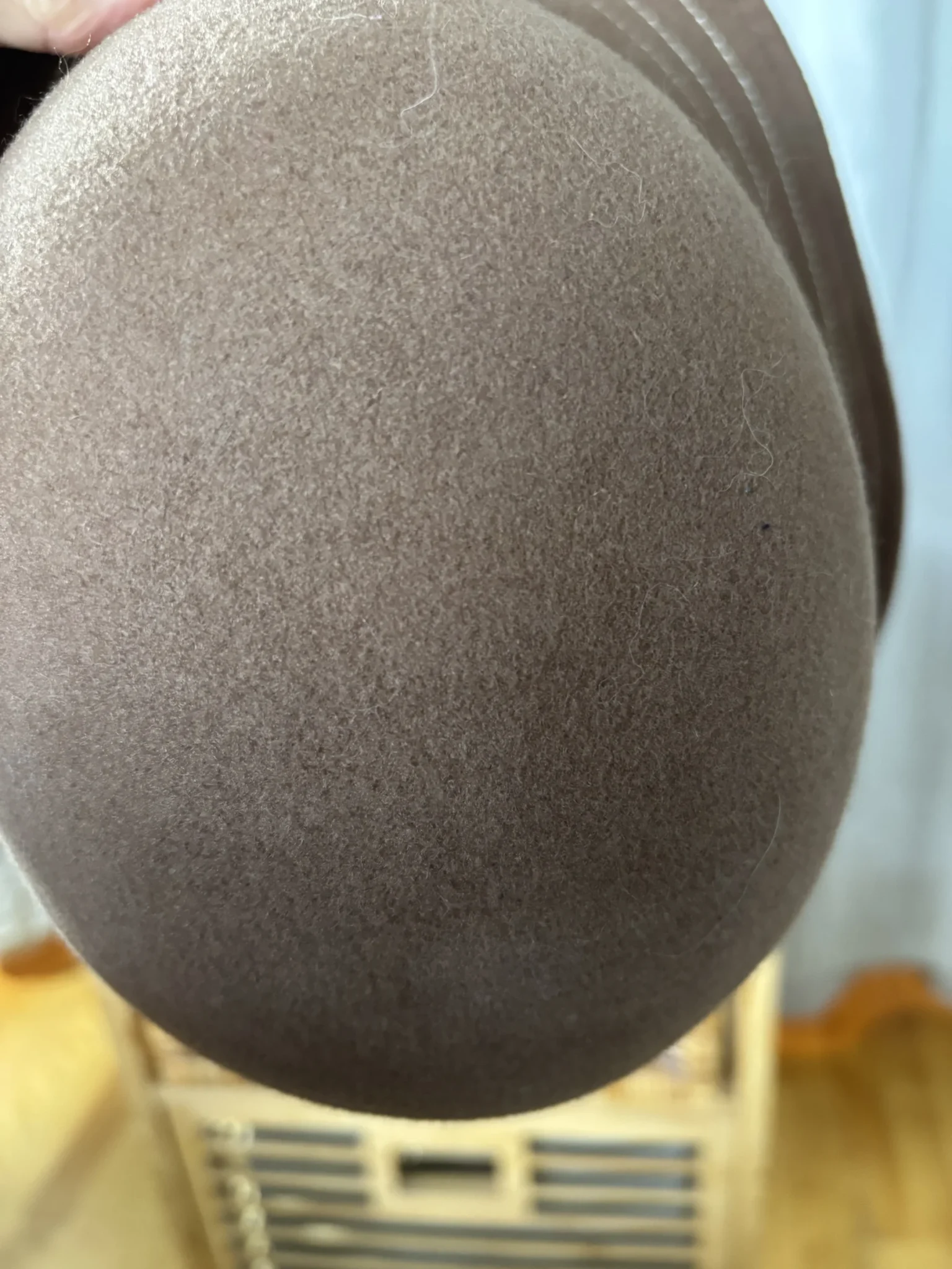 Image for Chapeau cloche Vintage en laine Dobbs Fifth Avenue (Made in USA)