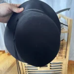 Thumbnail for Chapeau cloche Nine West noir 100 % laine – Neuf avec étiquettes (Prix d'origine : 68 $)