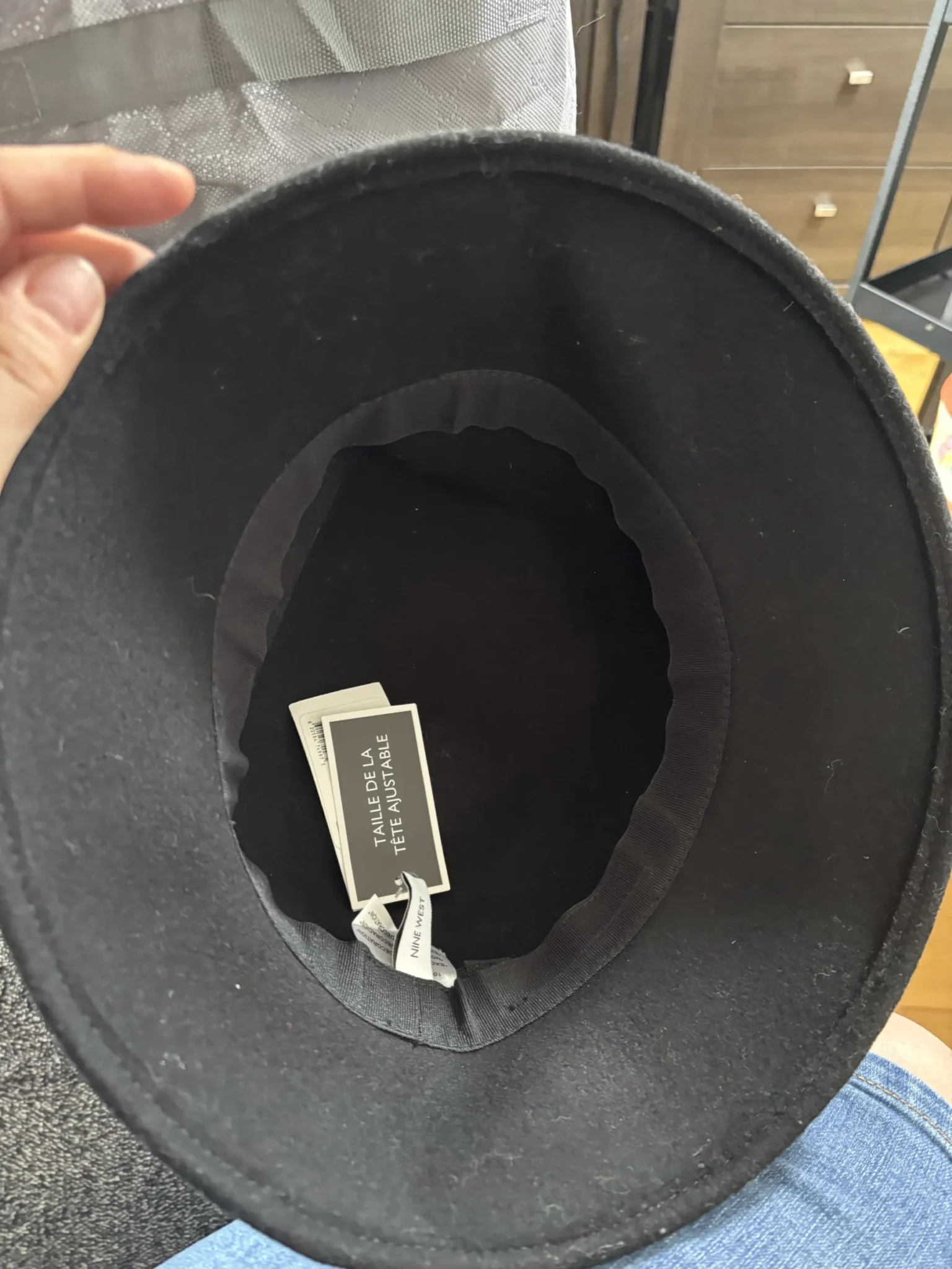 Image for Chapeau cloche Nine West noir 100 % laine – Neuf avec étiquettes (Prix d'origine : 68 $)