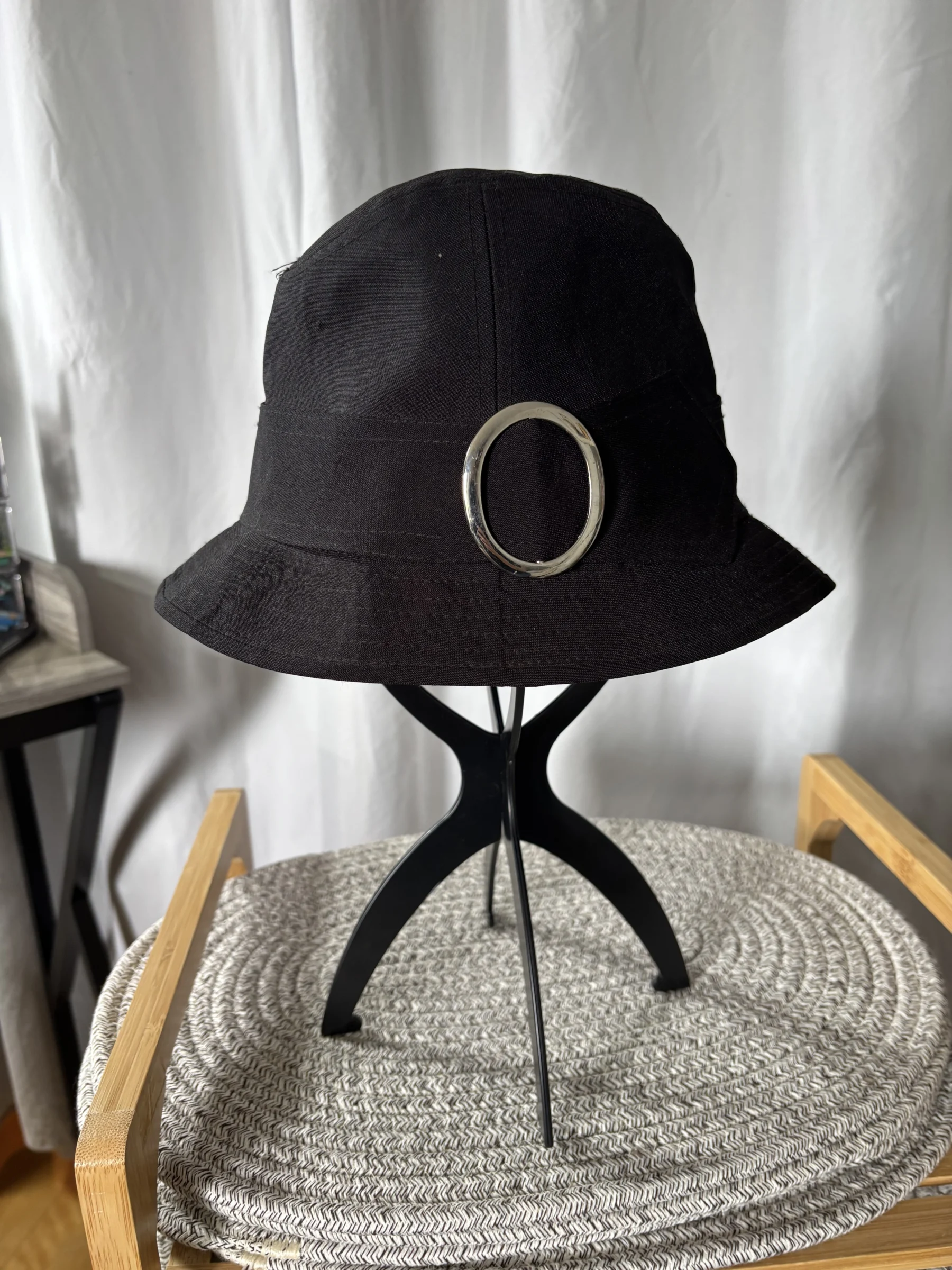 Chapeau Bob Noir Vintage Y2K - La Senza Girl (Taille Unique / 22") La Senza seconde main