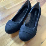 Featured thumbnail for Ballerines avec petit talon Alberto