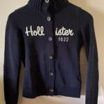 Featured thumbnail for Pull bleu marine XS Hollister