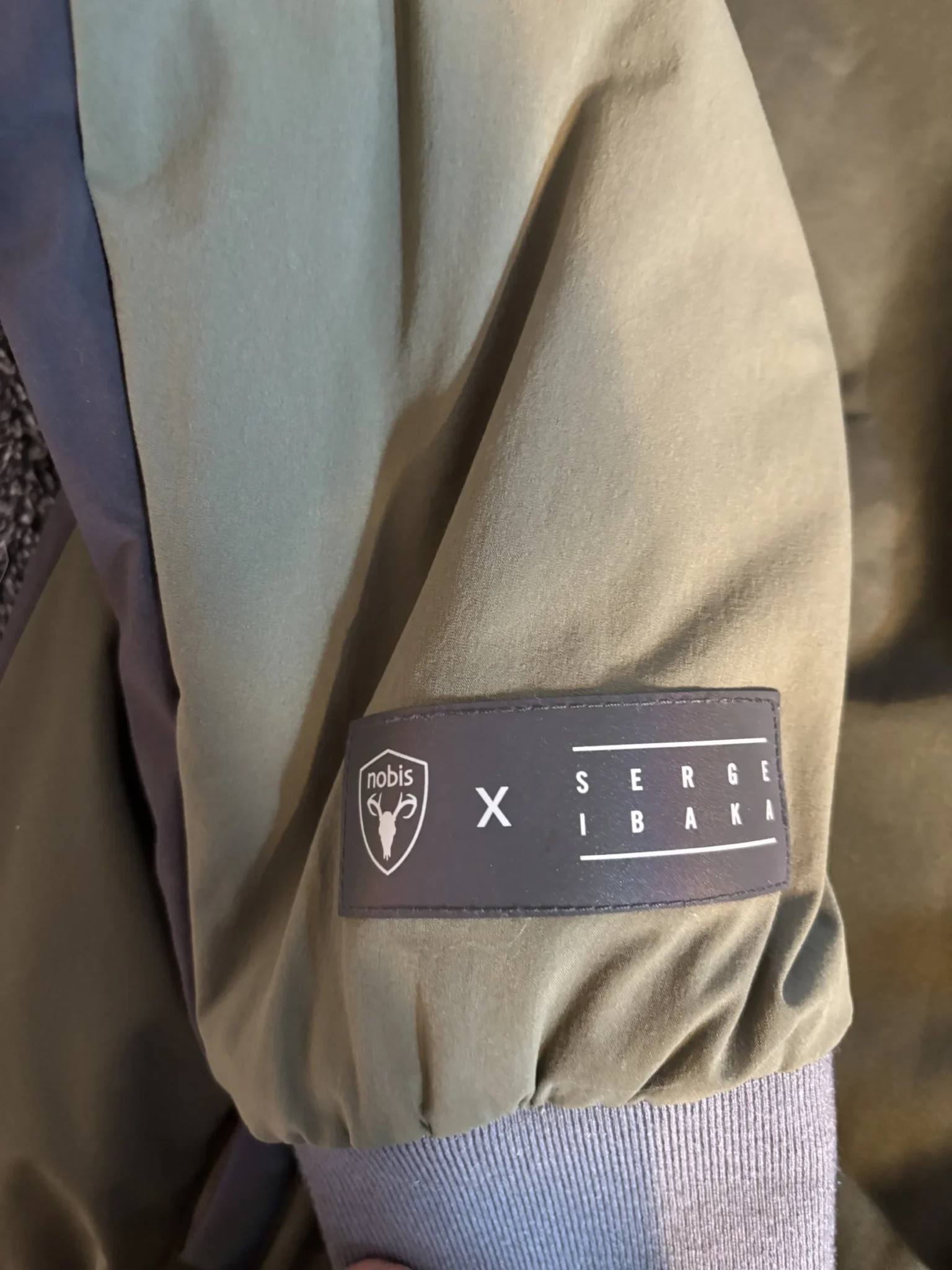Image for Veste Bomber Nobis x Serge Ibaka (Édition Limitée) - Taille S/P - AUTHENTIQUE