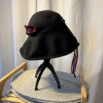 Thumbnail for Chapeau Cloche Vintage en Feutre de Laine Noir - Marque Américaine Bollman (Taille 22" / M)