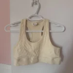 Featured thumbnail for Haut style brassière de sport