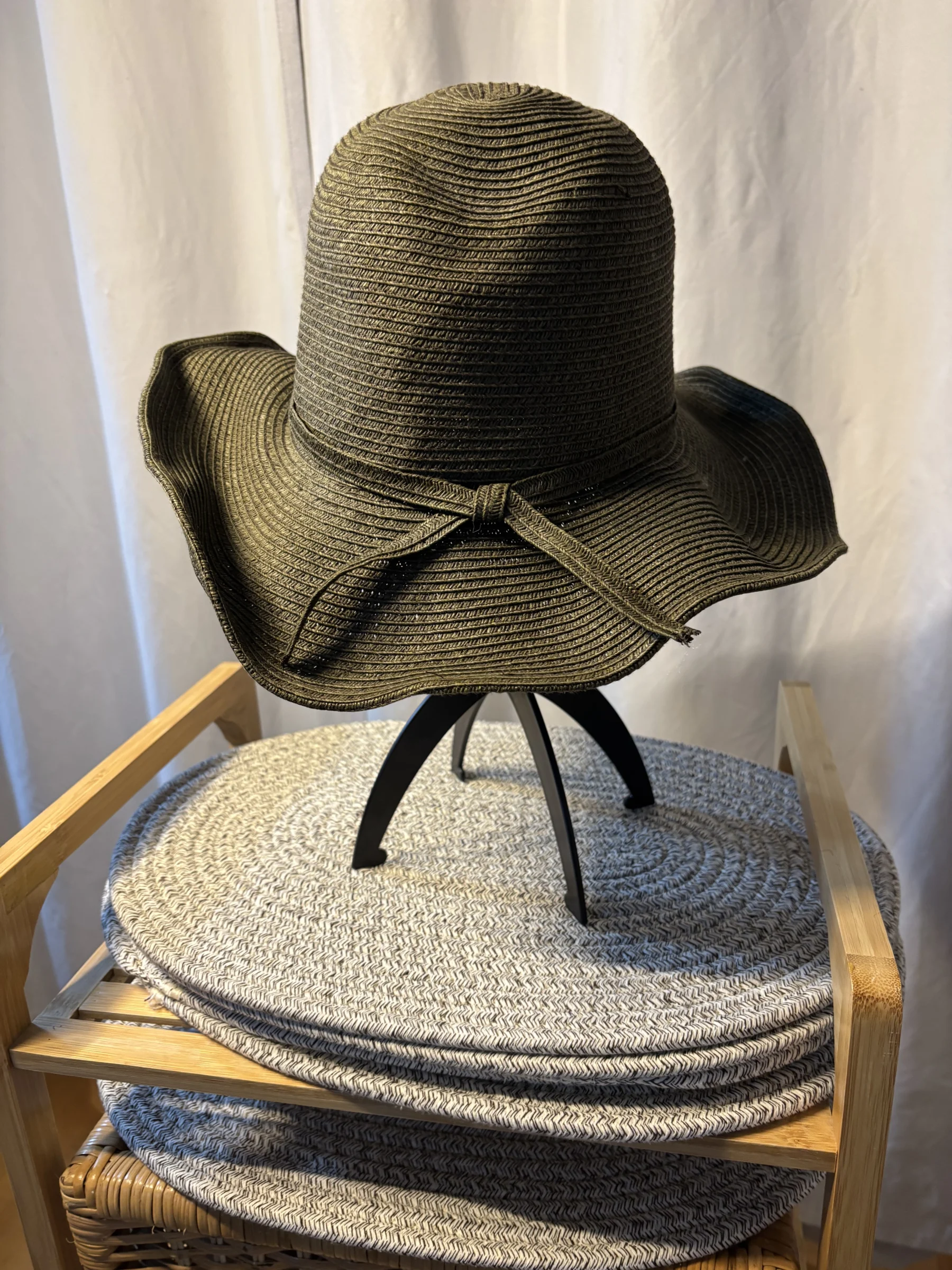 Chapeau de Plage Souple Bijoux Terner - Vert Olive (22") *Autre seconde main