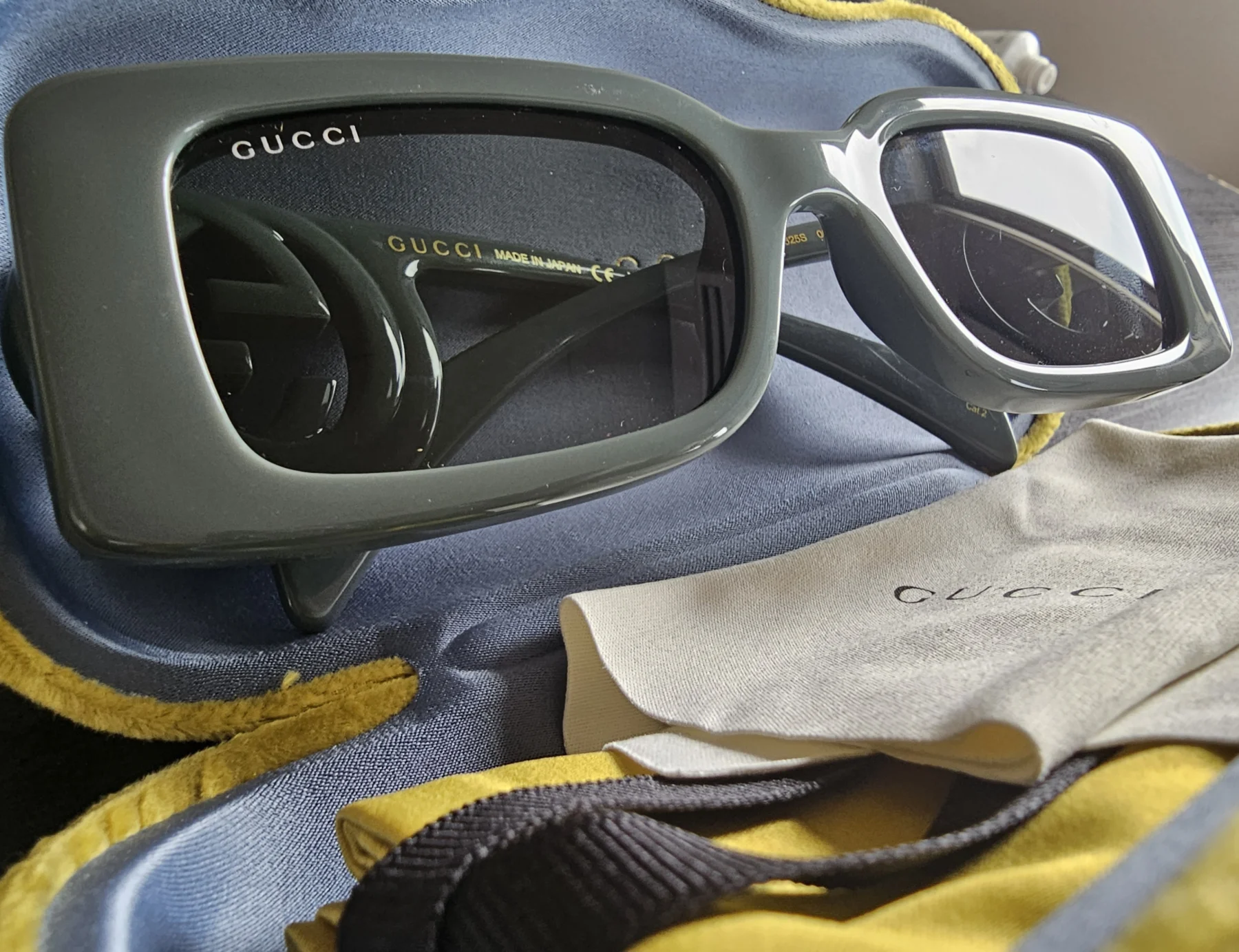 Lunettes de soleil Gucci Gucci seconde main