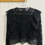 Featured thumbnail for Hait dentelle et broderie