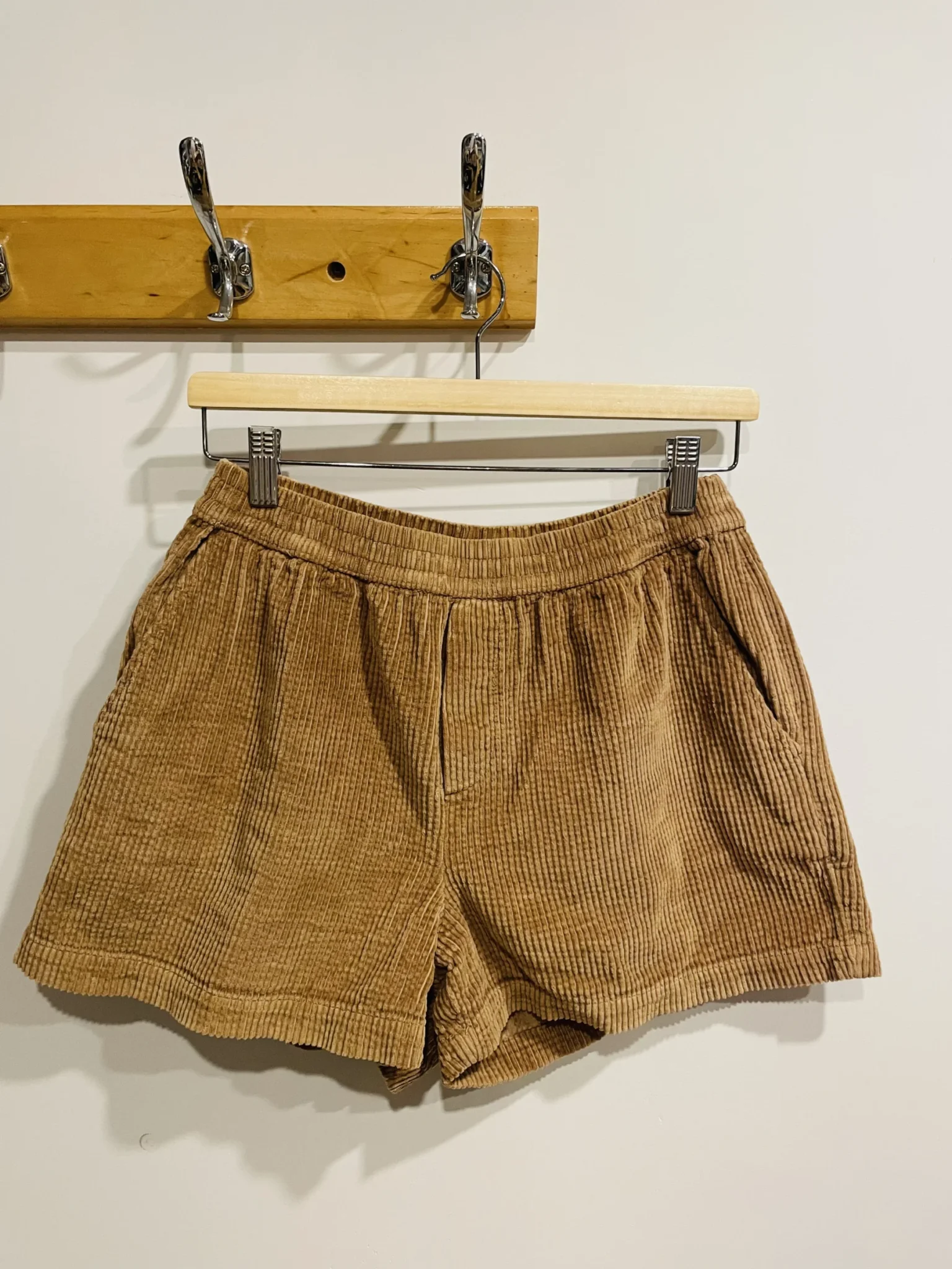 Featured image for Short corduroy