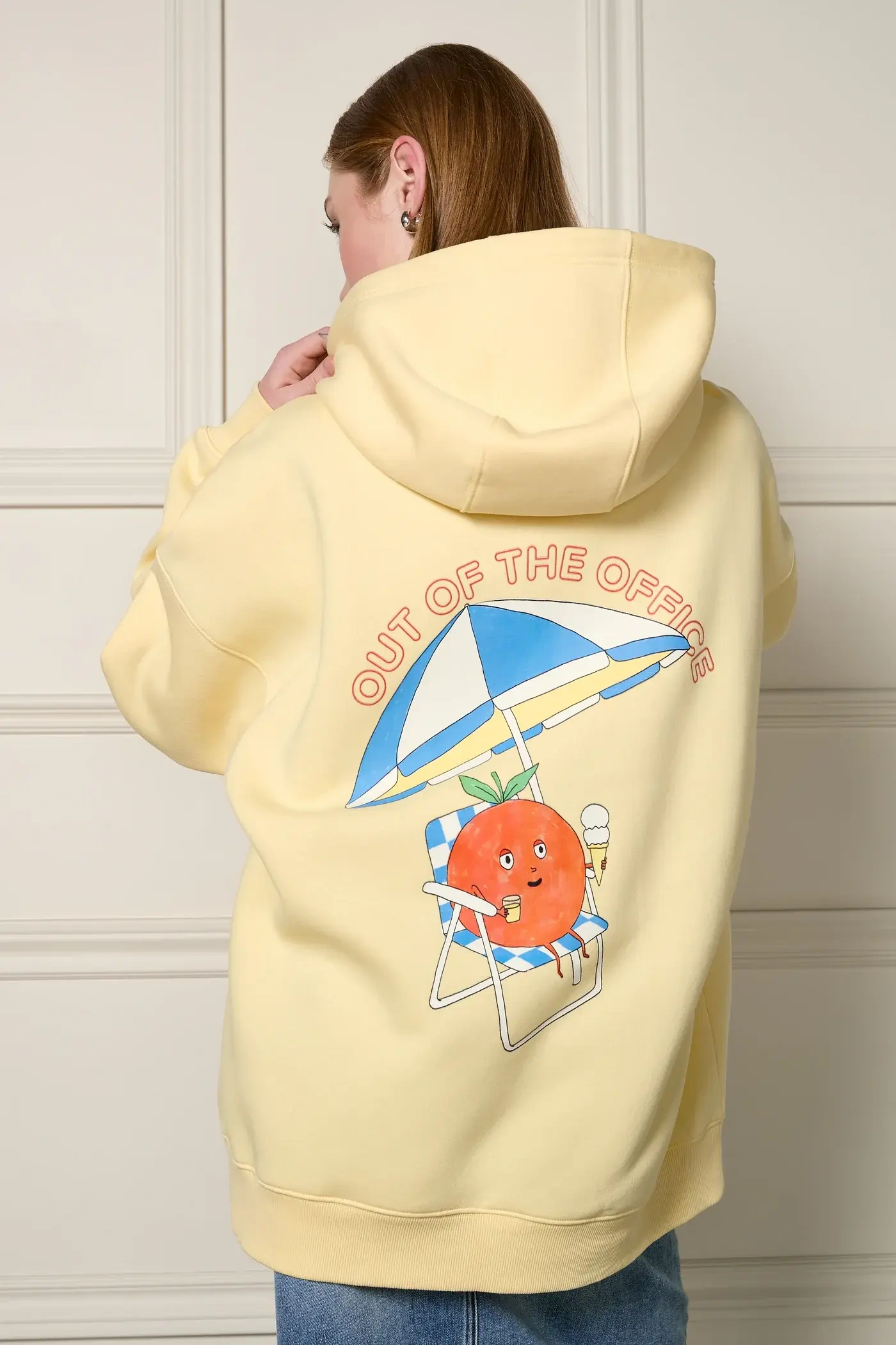 Hoodie WOMANCE jaune - out of office Womance seconde main