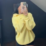 Thumbnail for Hoodie WOMANCE jaune - out of office
