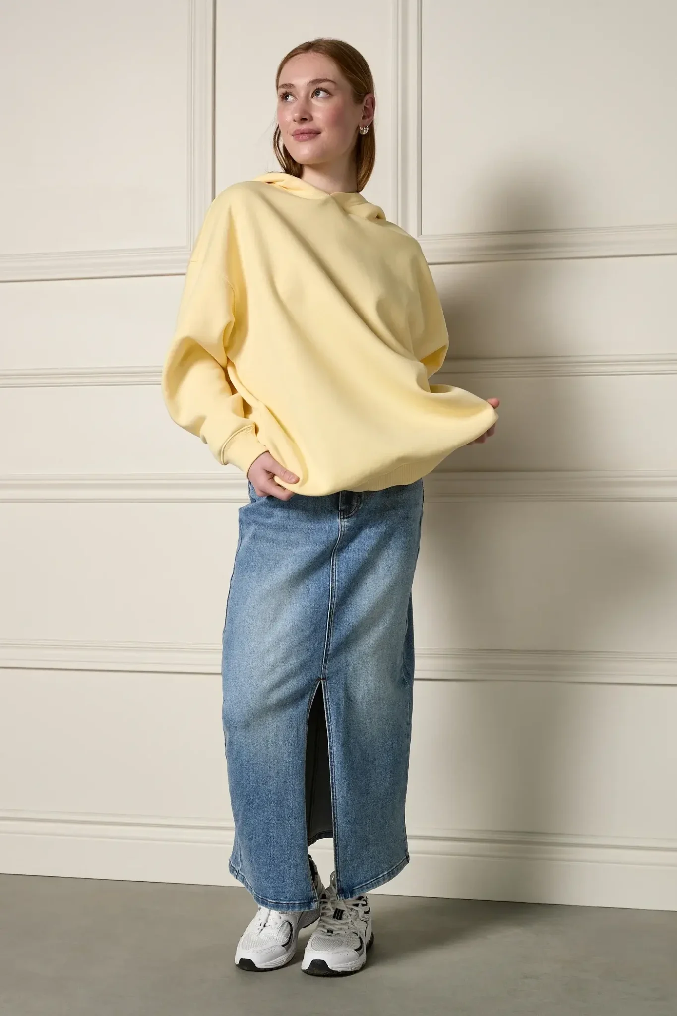 Image for Hoodie WOMANCE jaune - out of office