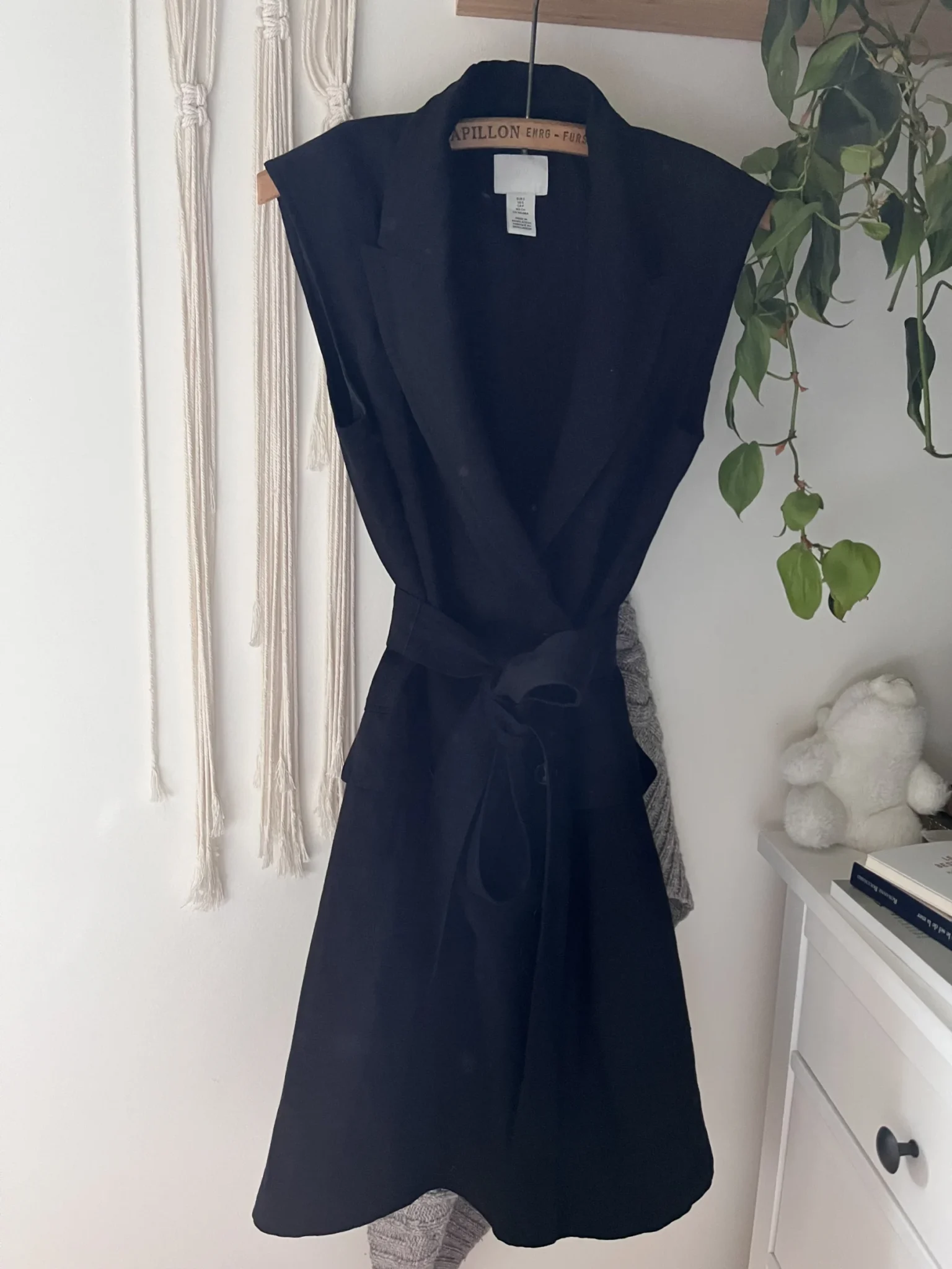 Featured image for Robe trench sans manches avec lin