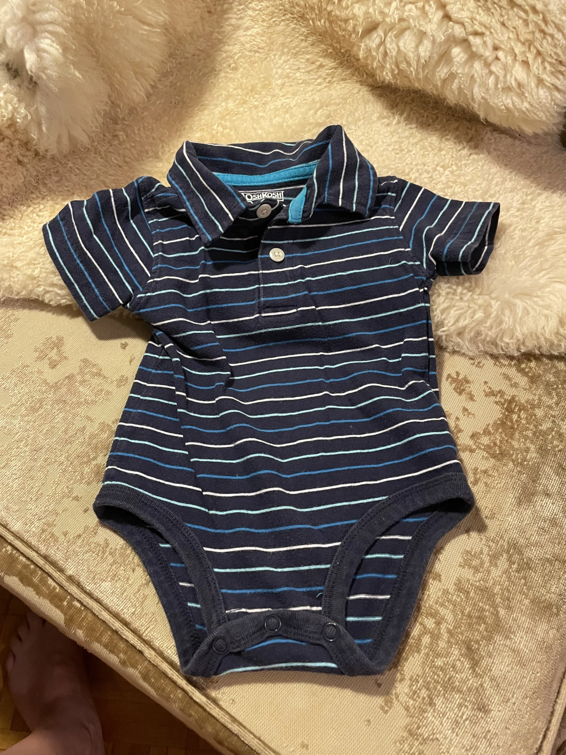 Cache couche bébé unisexe petit 9 mois OshKosh seconde main