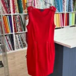 Featured thumbnail for Robe rouge vif sans manches de Armani/Exchange