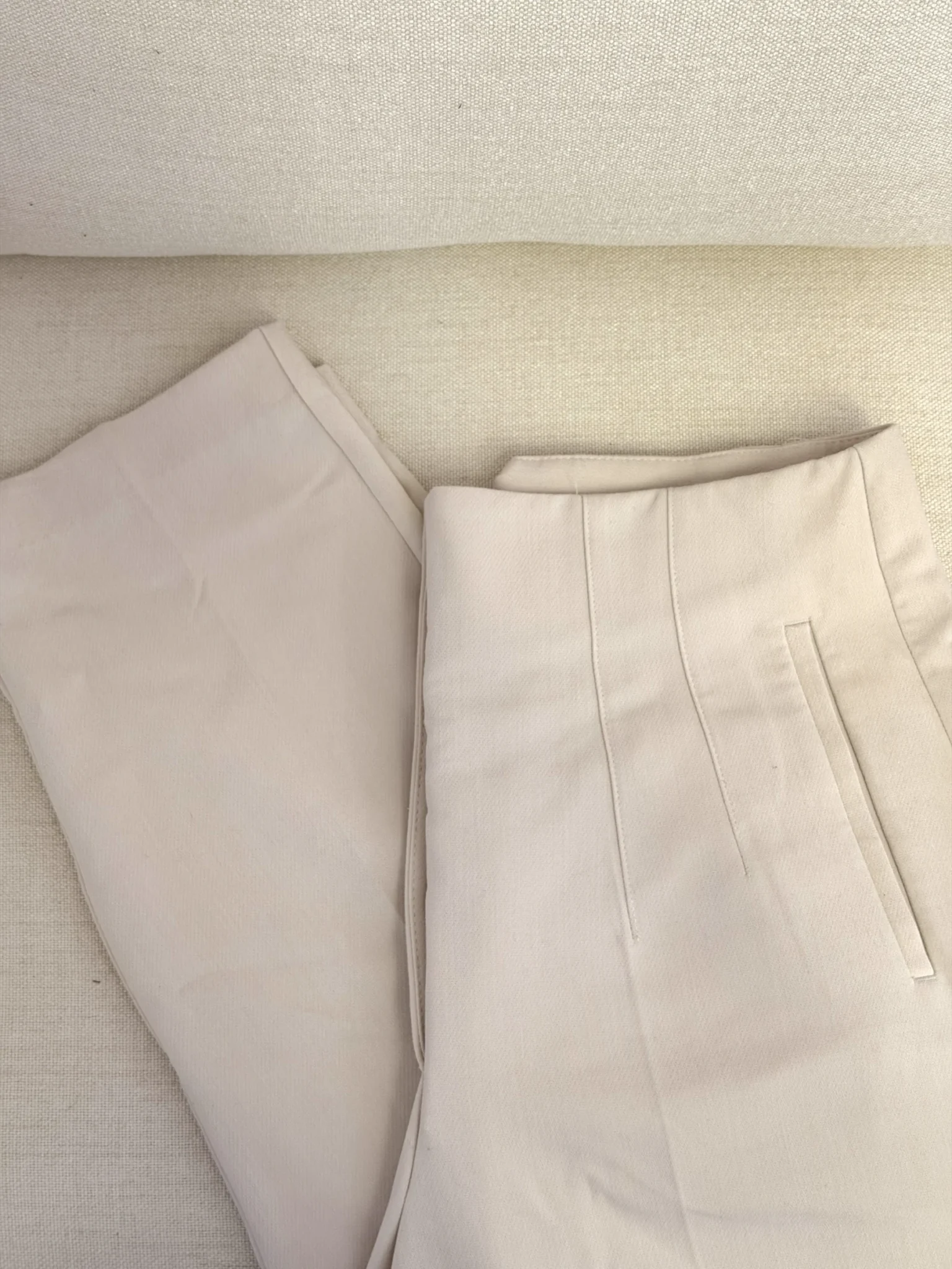 Featured image for Pantalon