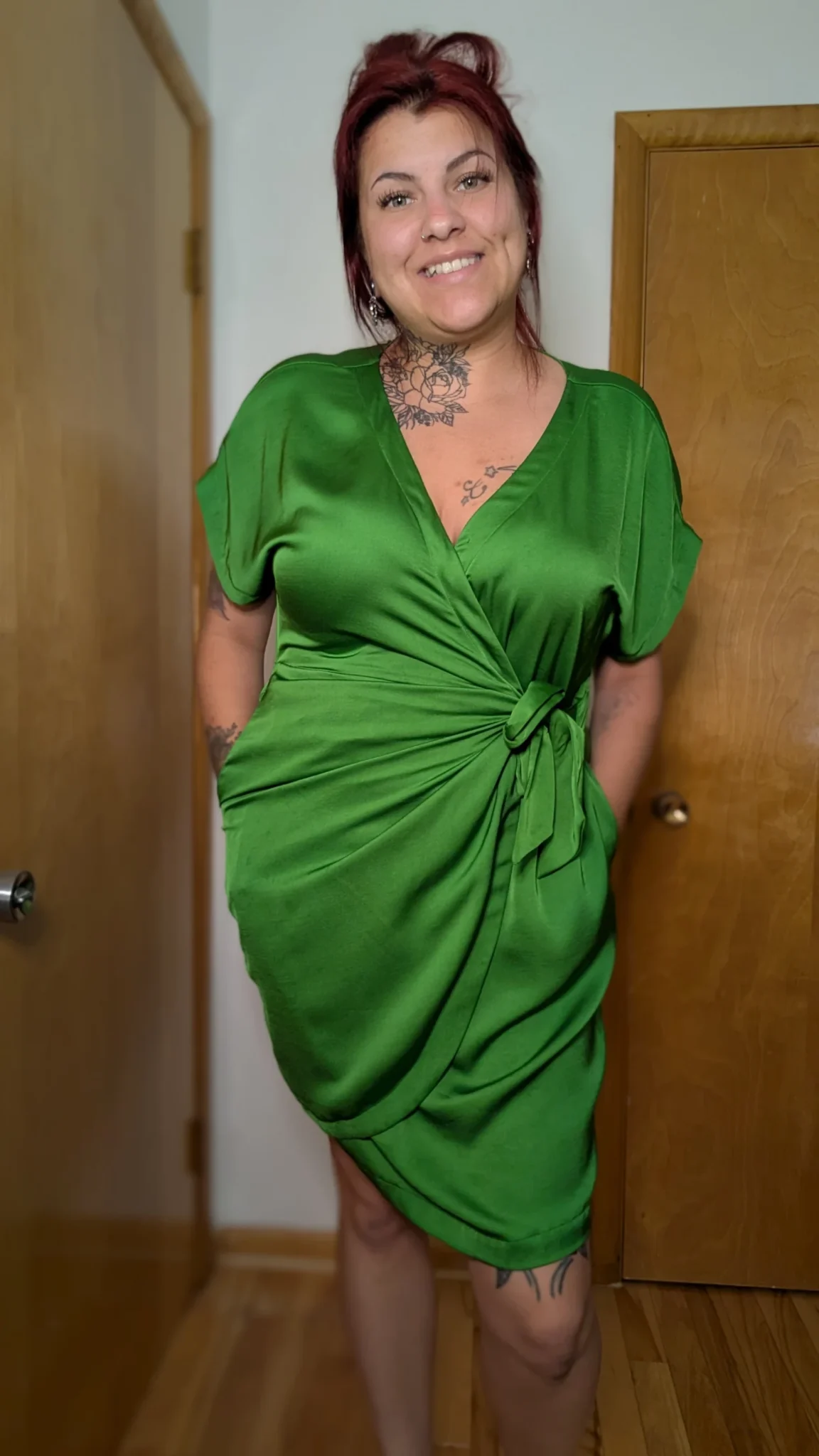 Featured image for Robe satin vert XXL