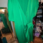 Thumbnail for Robe satin vert XXL