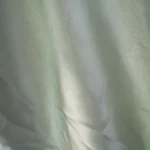 Thumbnail for Haut sans bretelle en satin noué au dos Dynamite
