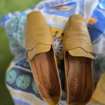 Thumbnail for Flâneurs (loafers) en cuir de luxe modèle «Toledo» par Maguire, moutarde