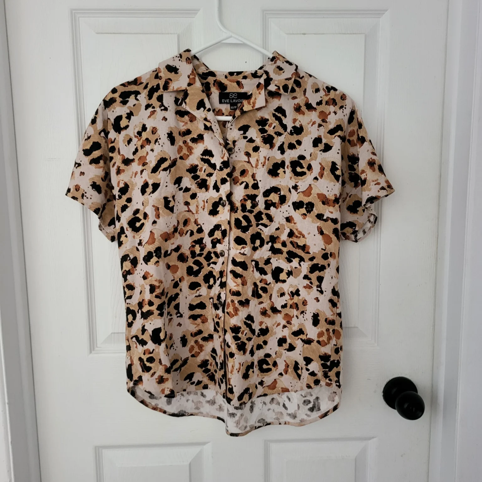 Featured image for Chemise léopard Ève Lavoie en mélange de lin