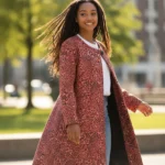 Thumbnail for Rinascimento coat with 3/4-length sleeves and a large button fastening.