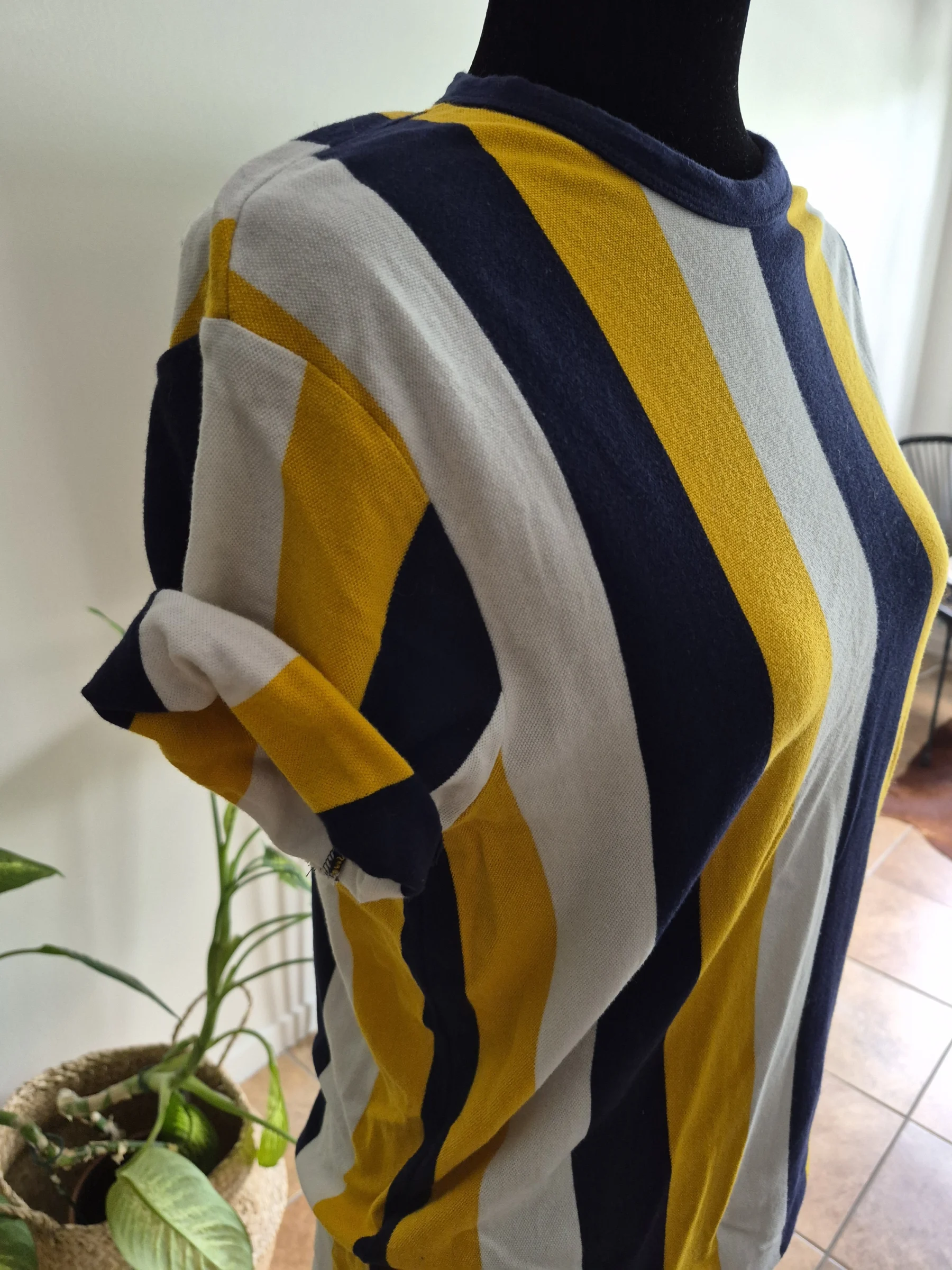Beau t shirt Guess Guess seconde main