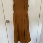 Featured thumbnail for Robe ouverte aux côtés