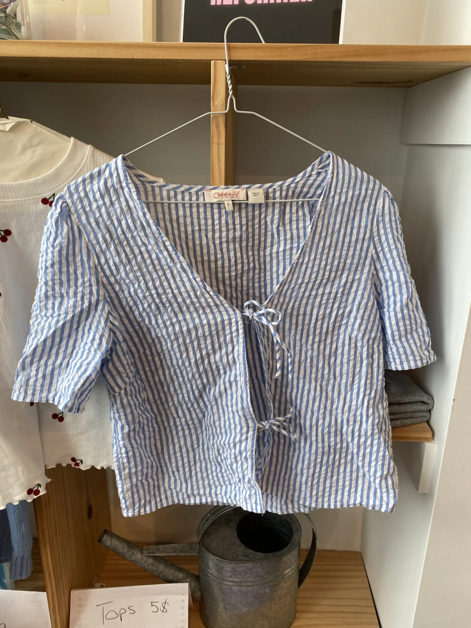 Featured image for Chemise avec boucles