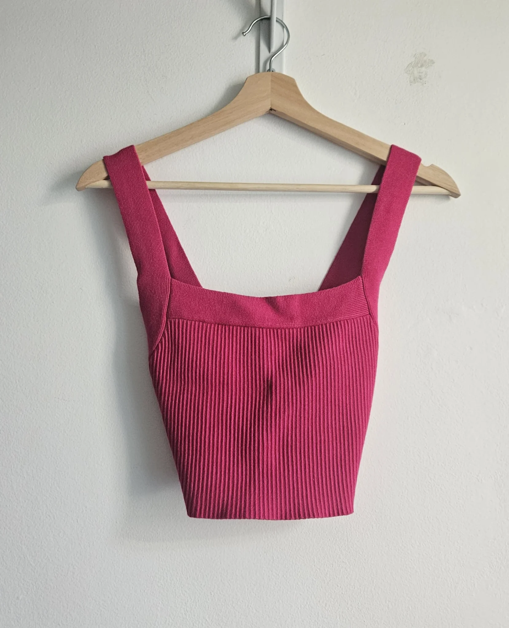 Featured image for 🌷Crop top – House of Harlow 1960