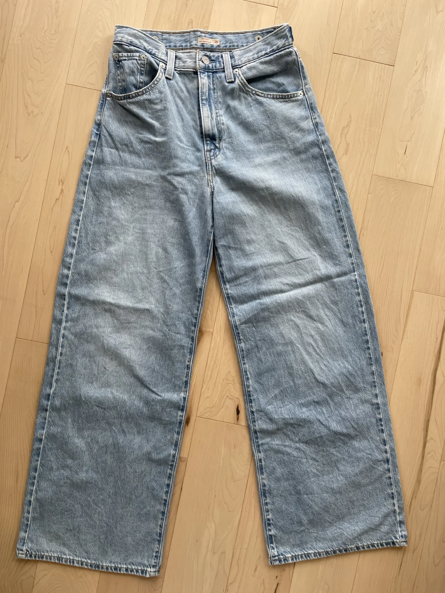 Image for Levi’s cinch baggy jeans