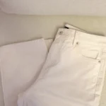 Featured thumbnail for Jeans