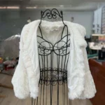 Thumbnail for Veste courte, manches 3/4 bouffantes. De marque Mizumi