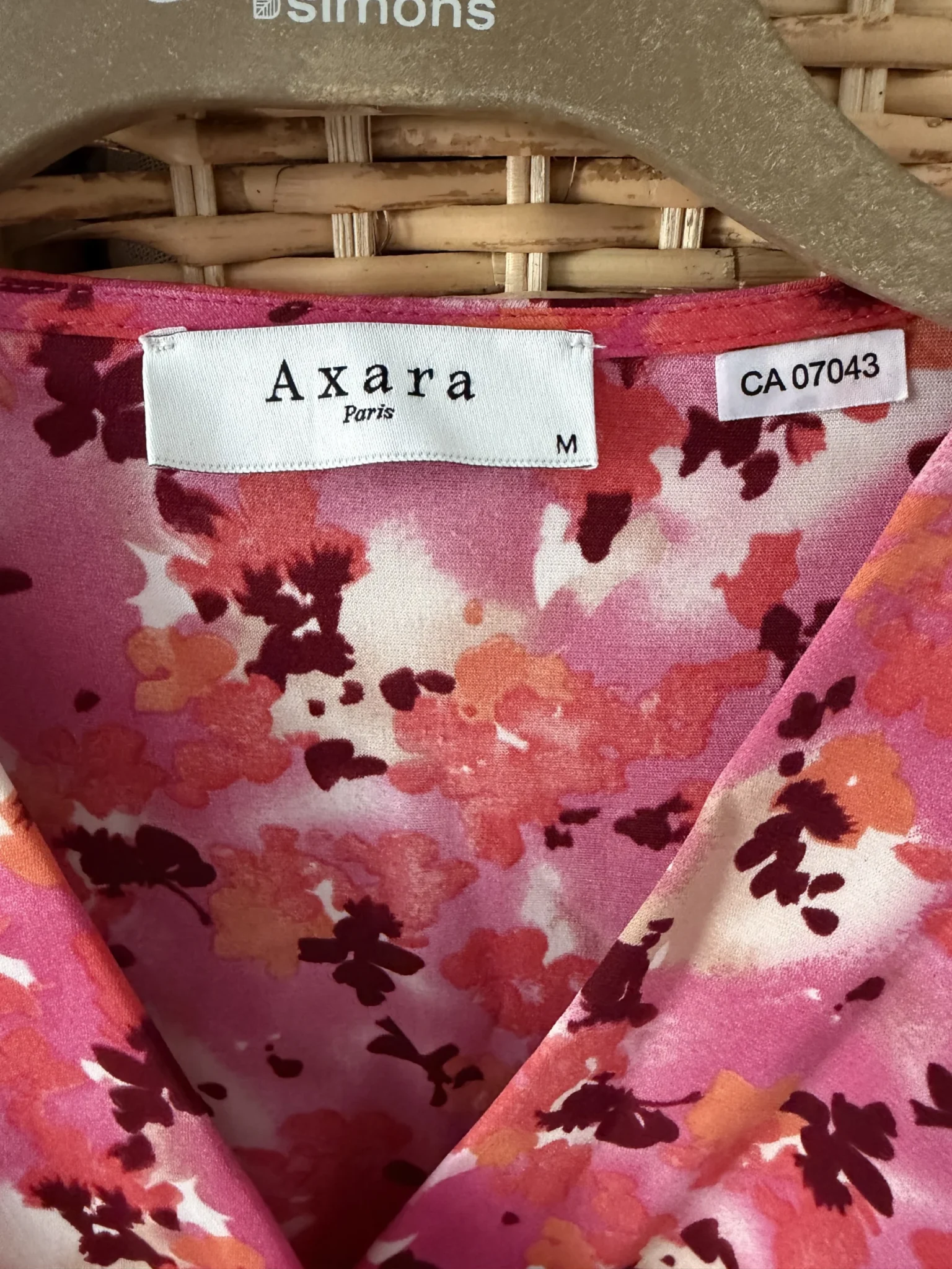 Image for Robe Axara