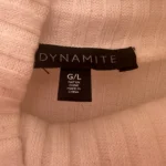 Thumbnail for Chandail col roulé blanc Dynamite